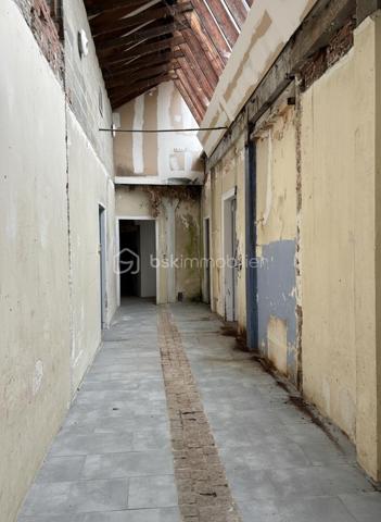 Local commercial de 220 m²