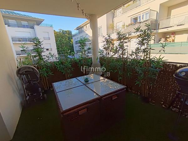 Appartement avec 2 chambres et un balcon