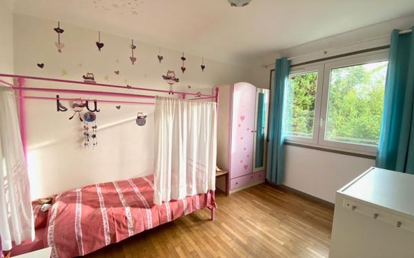 Maison à vendre    7 pièces •  Mézières-sur-Seine