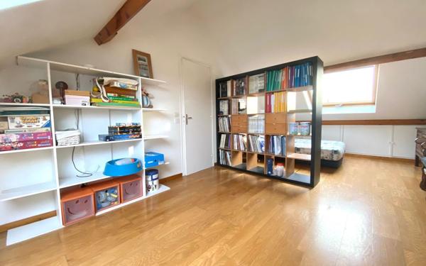 Maison à vendre    7 pièces •  Mézières-sur-Seine