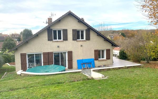 Maison à vendre    7 pièces •  Mézières-sur-Seine