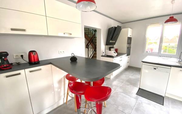 Maison à vendre    7 pièces •  Mézières-sur-Seine