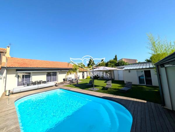 Maison 3 chambres de 155 m² avec studio indépendant et piscine