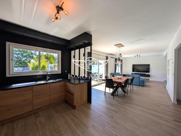 Maison 3 chambres de 155 m² avec studio indépendant et piscine