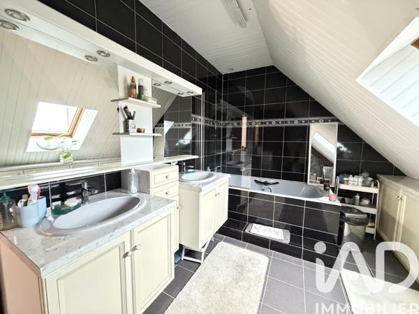 Maison à vendre 6 pièces 136 m² Chilly-Mazarin