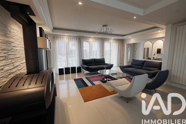 Maison à vendre 8 pièces 202 m² Montfermeil