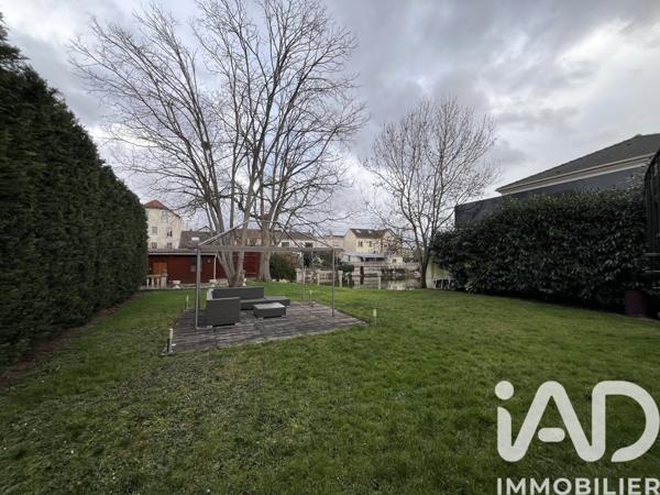 Maison à vendre 8 pièces 202 m² Montfermeil