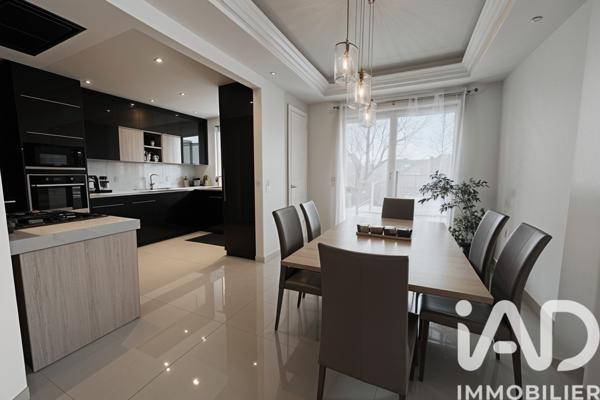 Maison à vendre 8 pièces 202 m² Montfermeil