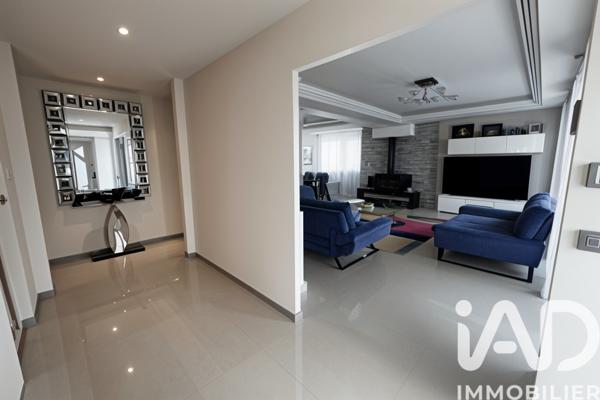 Maison à vendre 8 pièces 202 m² Montfermeil