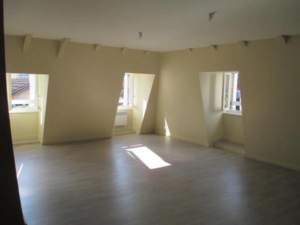 Appartement à louer à Villefranche-de-Rouergue (12200)