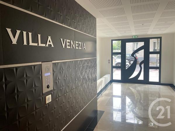 Appartement F3 à vendre  3 pièces - 71,13 m2 ST MAUR DES FOSSES - 94