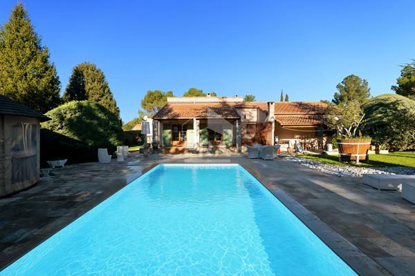 EXCLUSIVITÉ Maison Cabries 6 pièce(s) 183 m2