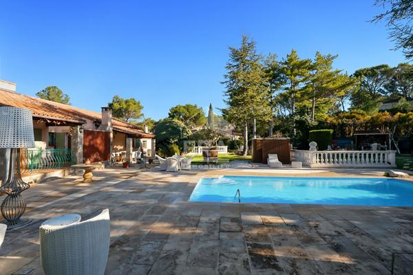 EXCLUSIVITÉ Maison Cabries 6 pièce(s) 183 m2