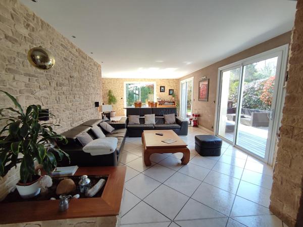 Charmante maison 5 pièces 150 m² - PESSAC (33600)