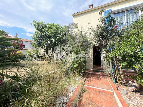 CANOHES, maison familiale en 3 faces, 5 chambres avec jardin et piscine