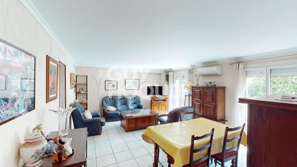 CANOHES, maison familiale en 3 faces, 5 chambres avec jardin et piscine