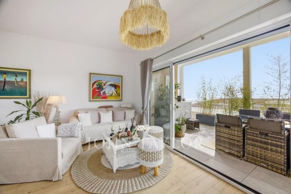 Lumineux appartement 3 pièces avec vaste terrasse