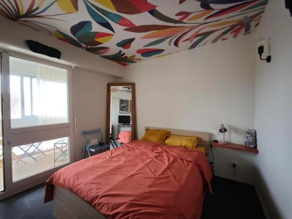 Appartement lumineux rénové – Résidence de la Hollande – Centre-ville de Cholet