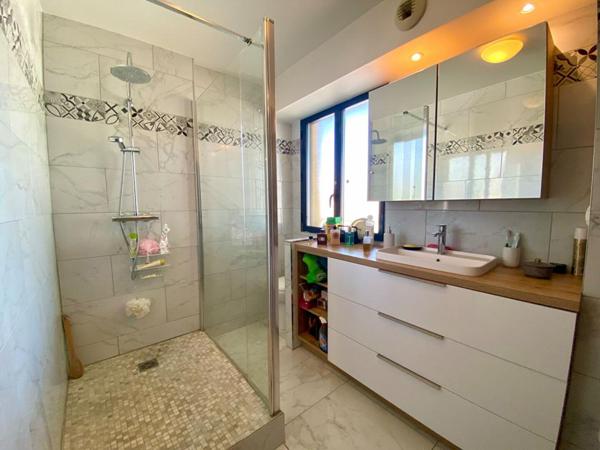 Appartement Six Fours Les Plages 4 pièce(s) 95 m2