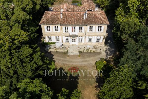 MAISON DE MAÎTRE HISTORIQUE - PARC DE 1,3ha - JOHN TAYLOR