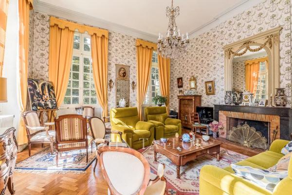 MAISON DE MAÎTRE HISTORIQUE - PARC DE 1,3ha - JOHN TAYLOR