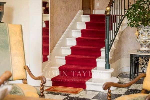 MAISON DE MAÎTRE HISTORIQUE - PARC DE 1,3ha - JOHN TAYLOR