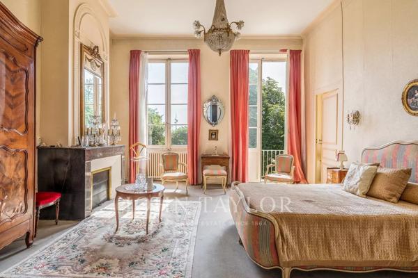 MAISON DE MAÎTRE HISTORIQUE - PARC DE 1,3ha - JOHN TAYLOR