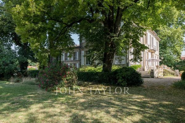 MAISON DE MAÎTRE HISTORIQUE - PARC DE 1,3ha - JOHN TAYLOR