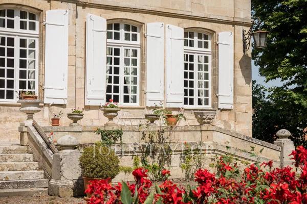 MAISON DE MAÎTRE HISTORIQUE - PARC DE 1,3ha - JOHN TAYLOR