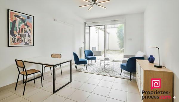 NANTES - STUDIO HYPER CENTRE AU CALME AVEC TERRASSE ET VERDURE