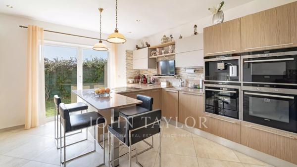 Nice Ouest- villa moderne au calme et proche de l’ISN