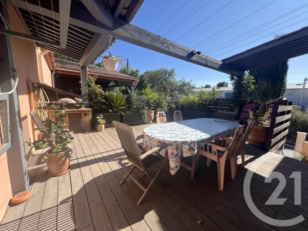 à vendre  700 m2 COGOLIN - 83