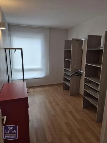 Appartement à louer 4 pièces 66.95m² Douai (59500)