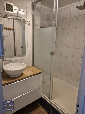 Appartement à louer 4 pièces 66.95m² Douai (59500)