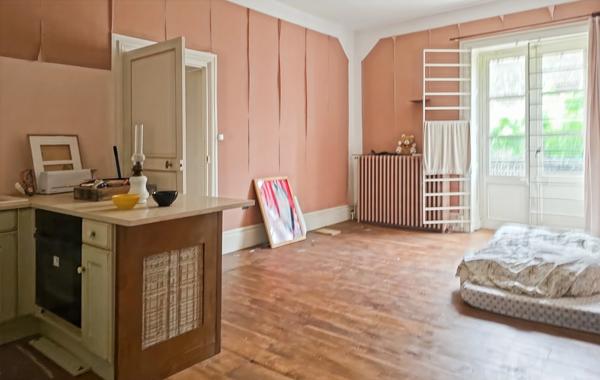 Propriété à vendre au centre du village