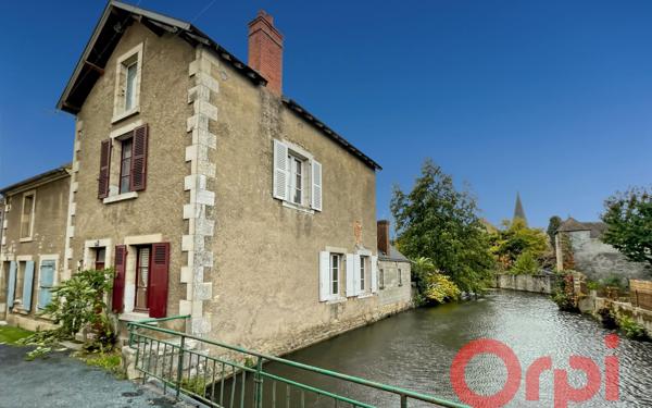 Maison à vendre    4 pièces •  Saint-Amand-Montrond