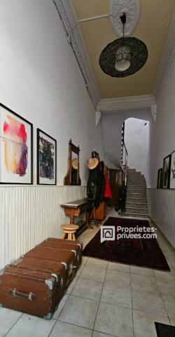 Maison de caractère  6 pièces Perpignan centre avec local / garage de 80 m²