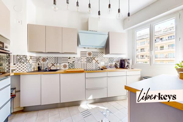 Nice Californie – Grand 2 pièces traversant de 64 m² avec balcons et accès direct Promenade des Anglais