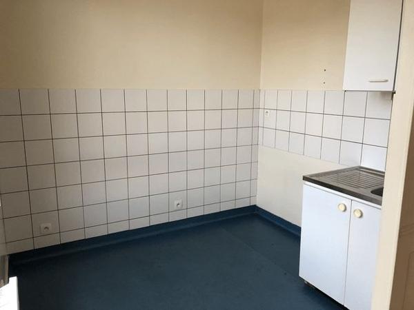 Appartement 2 pièces T2 F2 30.8 m² à Saint Brieuc 17 BIS RUE BRIZEUX 22000 à louer