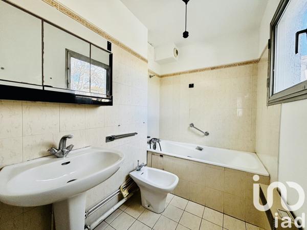 Appartement 2 pièces de 50 m² à Marseille (13008)