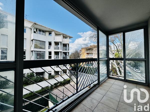 Appartement 2 pièces de 50 m² à Marseille (13008)