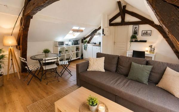 Immeuble à vendre    6 pièces •  Saâcy-sur-Marne