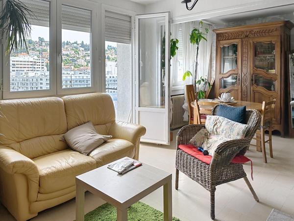 Vaste et lumineux appartement de 105 m2