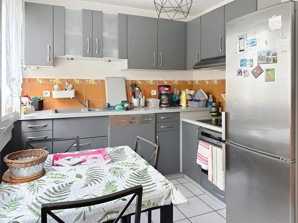 Vaste et lumineux appartement de 105 m2