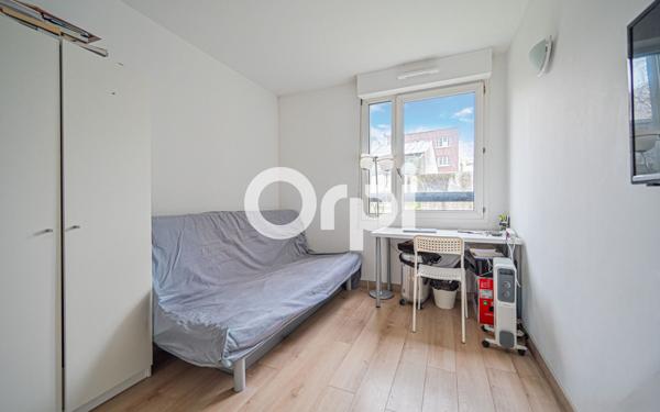 Appartement à vendre    1 pièce • 15,70 m2 Paris 19