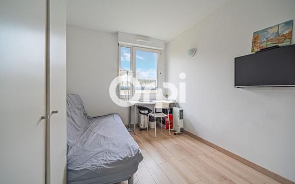 Appartement à vendre    1 pièce • 15,70 m2 Paris 19