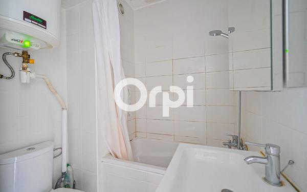 Appartement à vendre    1 pièce • 15,70 m2 Paris 19