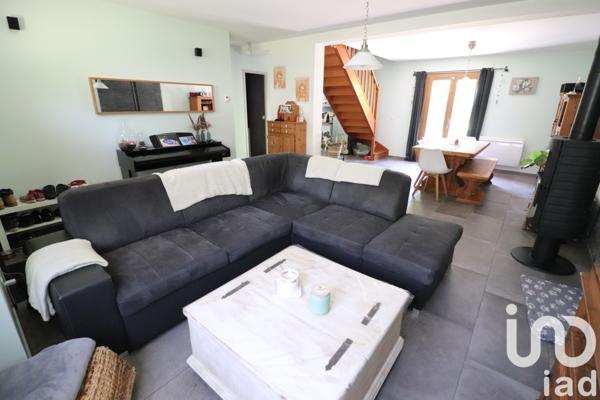 Maison à vendre 6 pièces 133 m² Moret-Loing-et-Orvanne