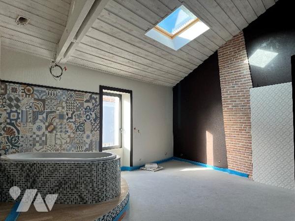 Maison de bourg à Liré – Bien à fort potentiel avec travaux à finaliser