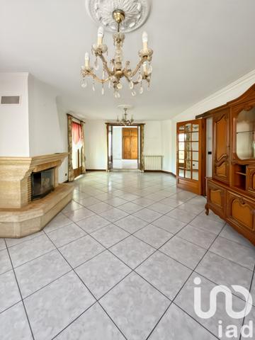 Maison à vendre 7 pièces 160 m² Brie-Comte-Robert